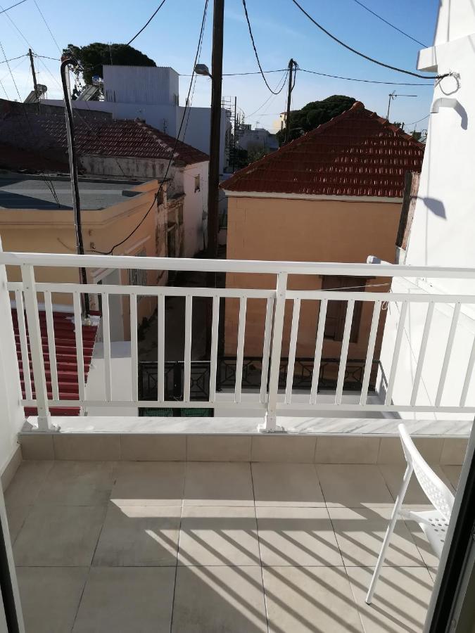 Happy Days Home Apartment Und Studio/Penthouse Ialisos Exterior foto