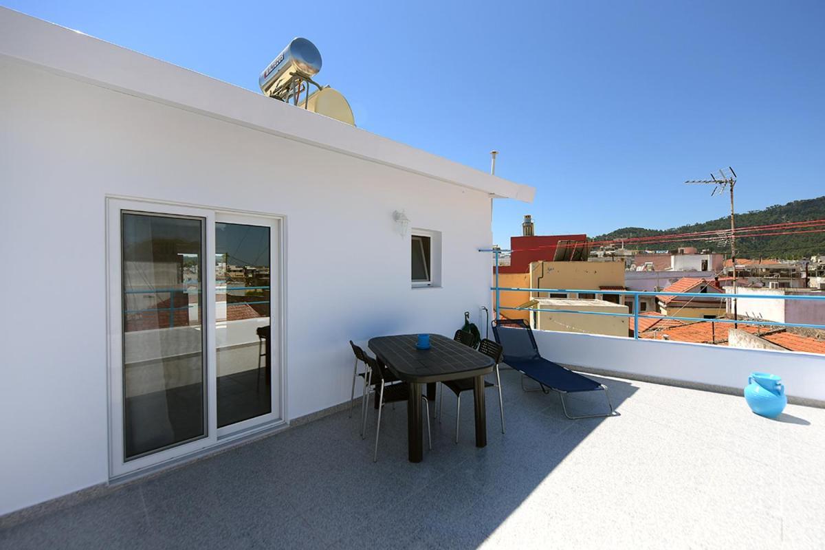 Happy Days Home Apartment Und Studio/Penthouse Ialisos Exterior foto