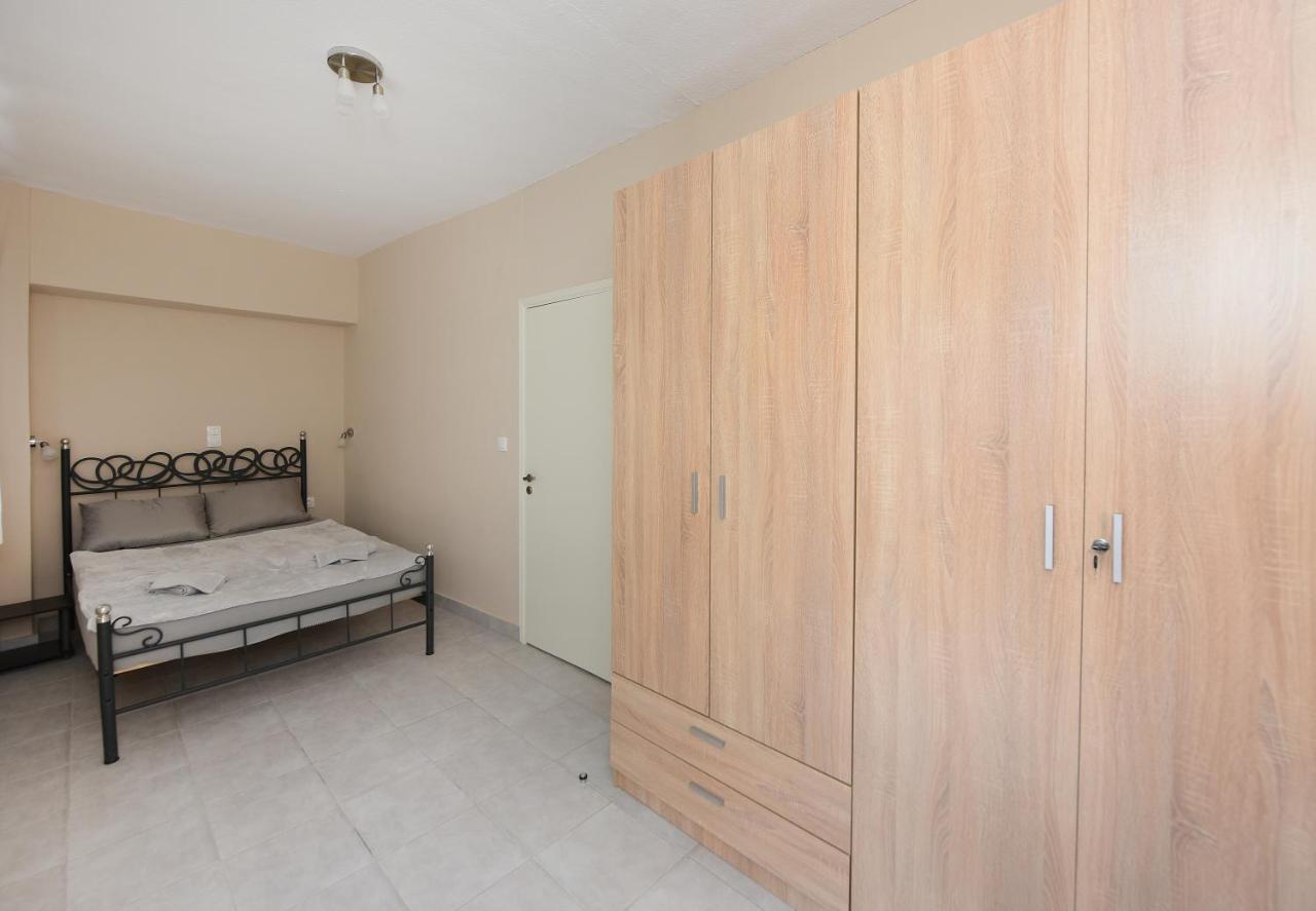 Happy Days Home Apartment Und Studio/Penthouse Ialisos Exterior foto